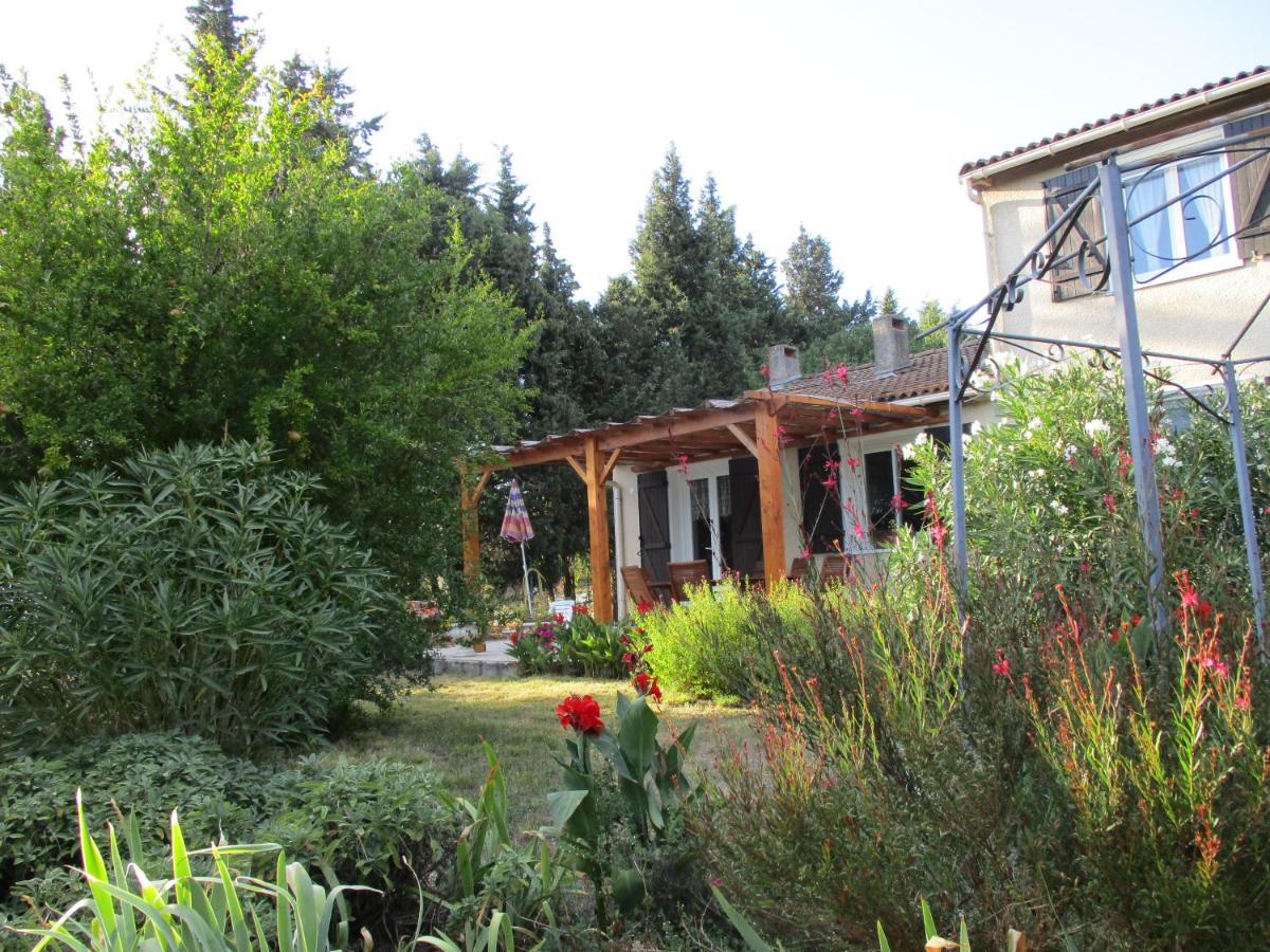 Bed and Breakfast La Madeleine Pezens Екстер'єр фото