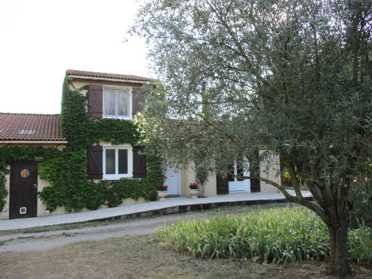 Bed and Breakfast La Madeleine Pezens Екстер'єр фото